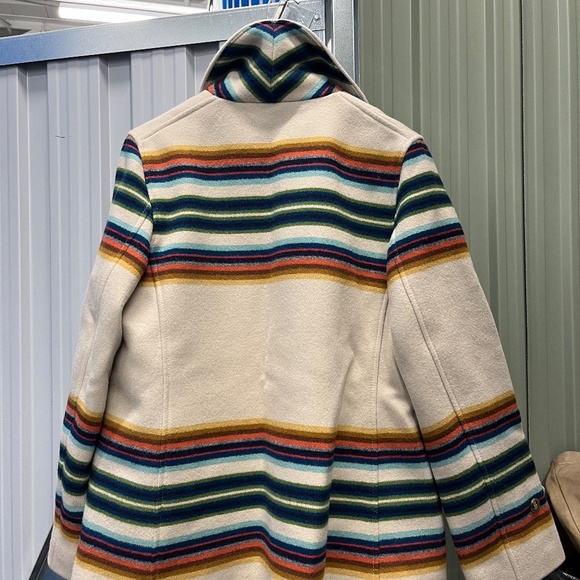 Pendleton limited edition signature coat size large - Picture 8 of 10